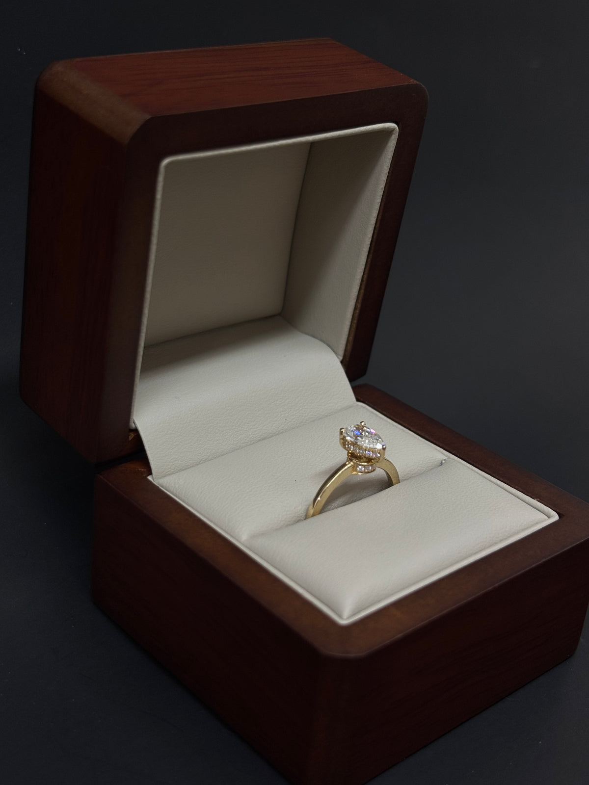 Anillo Oro Amarillo 14k - 0.84 ct Brillante de Laboratio