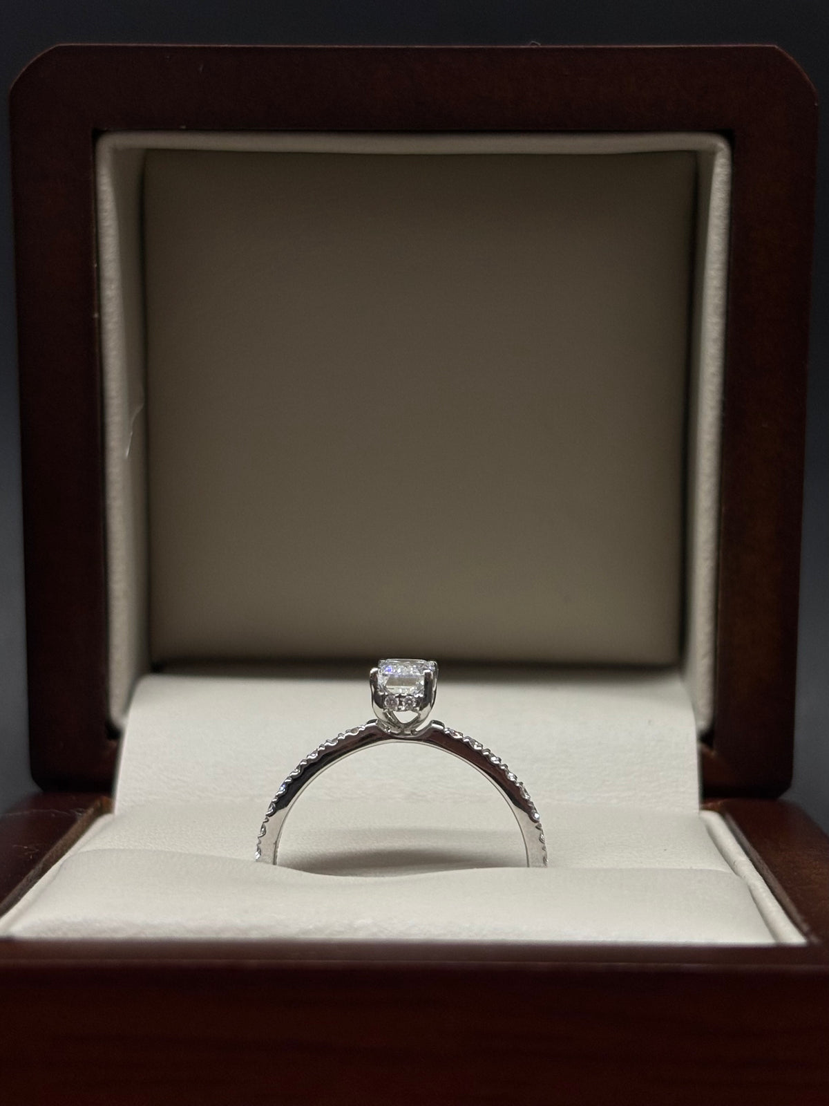 Anillo Oro Blanco 14k - 0.79ct Brillante de Laboratio