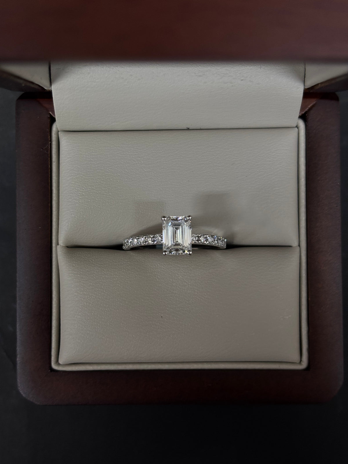 Anillo Oro Blanco 14k - 1.27ct Brillante de Laboratio con Certificado IGI