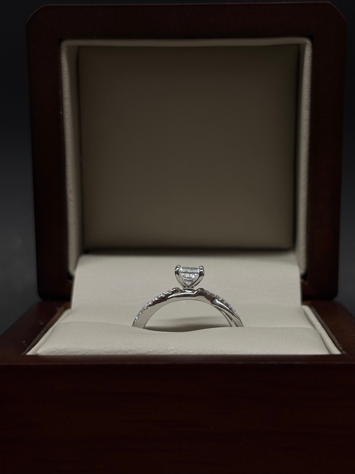 Anillo Oro Blanco 14k - 0.48ct Brillante de Laboratio