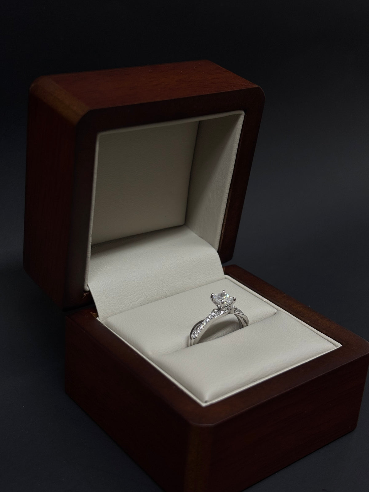 Anillo Oro Blanco 14k - 0.48ct Brillante de Laboratio