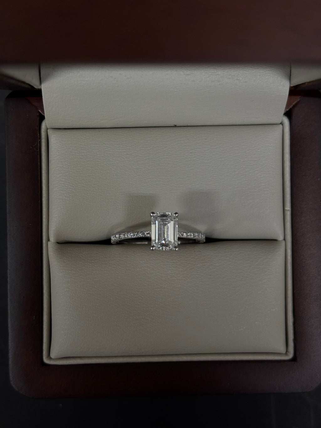 Anillo Oro Blanco 14k - 1.10ct Brillante de Laboratio