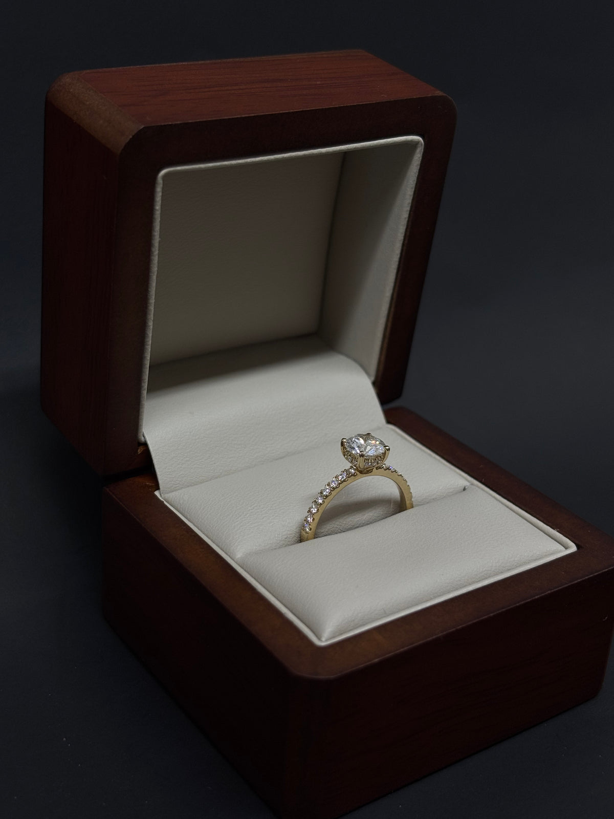 Anillo Oro Amarillo 14k - 0.78 ct Brillante de Laboratio
