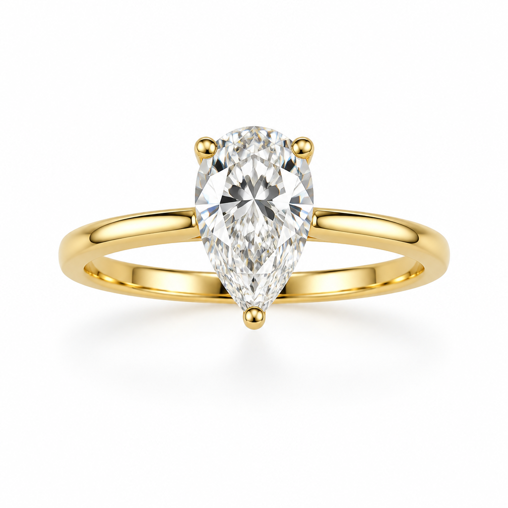 Solitario de oro amarillo 14k con brillante redondo, inclinado hacia arriba, fondo blanco